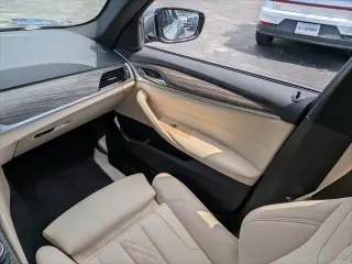 Serie 5 BMW 2023 530i Sedan de 4 puertas