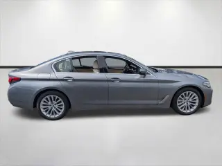 Serie 5 BMW 2023 530i Sedan de 4 puertas