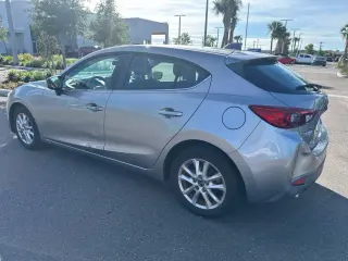Mazda Mazda3 2014 i Touring 4dr Hatchback 6M