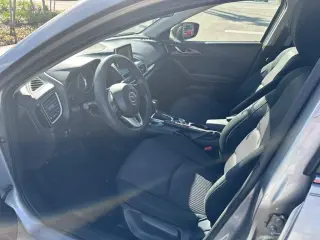Mazda Mazda3 2014 i Touring 4dr Hatchback 6M