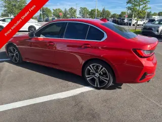Sedán BMW 3 Series 2022 AWD 330i xDrive 4dr