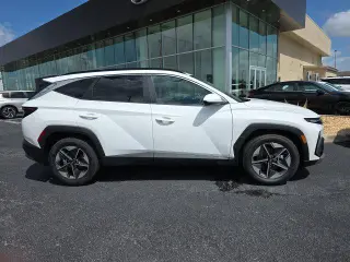 Hyundai TUCSON 2026 SEL 4dr SUV