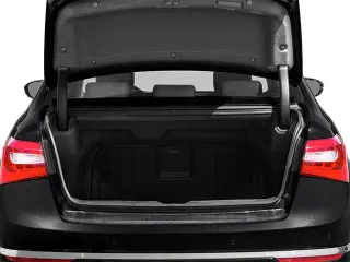 Cadenza Kia 2014 Premium 4dr Sedán
