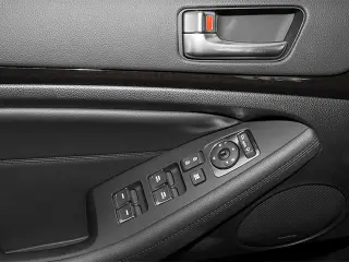 Cadenza Kia 2014 Premium 4dr Sedán