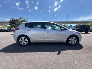 Kia Forte5 2016 LX 4dr Hatchback