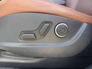 Genesis GV70 2022 AWD 2.5T Estándar 4dr SUV