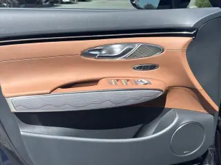 Genesis GV70 2022 AWD 2.5T Estándar 4dr SUV