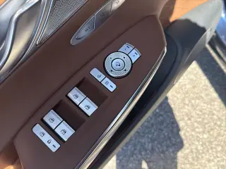 Genesis GV70 2022 AWD 2.5T Estándar 4dr SUV