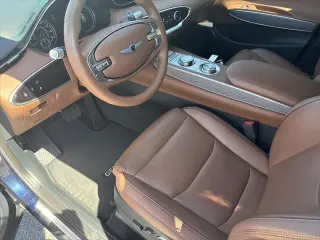 Genesis GV70 2022 AWD 2.5T Estándar 4dr SUV