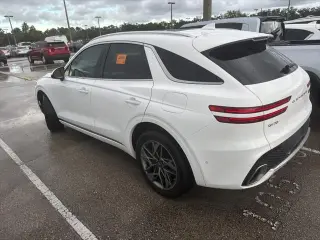 Genesis GV70 2023 AWD 2.5T Standard 4dr SUV en español es: Genesis GV70 2023 AWD 2.5T Estándar 4 tracciones SUV
