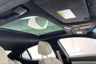 Genesis G70 2023 3.3T Estándar 4p Sedán