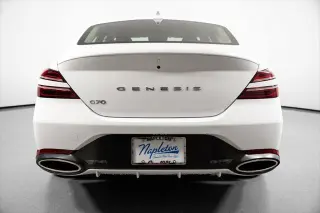 Genesis G70 2026 2.5T Estándar 4p Sedan