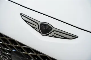 Genesis G70 2026 2.5T Estándar 4p Sedan