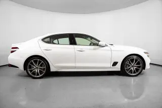 Genesis G70 2026 2.5T Estándar 4p Sedan