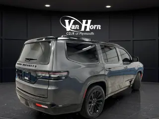 2022 Jeep Grand Wagoneer