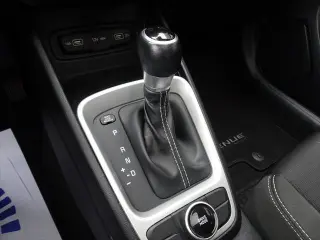 Hyundai VENUE 2022 SEL 4p Crossover