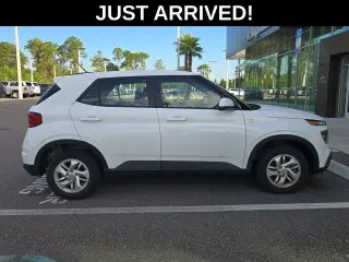 Hyundai VENUE 2024 SE 4dr Crossover