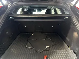 Volvo XC60 2018 AWD T5 R-Design 4dr SUV