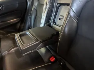 Volvo XC60 2018 AWD T5 R-Design 4dr SUV