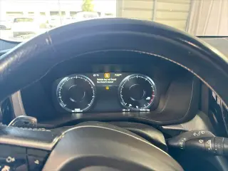 Volvo XC60 2018 AWD T5 R-Design 4dr SUV