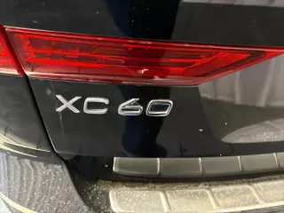 Volvo XC60 2018 AWD T5 R-Design 4dr SUV