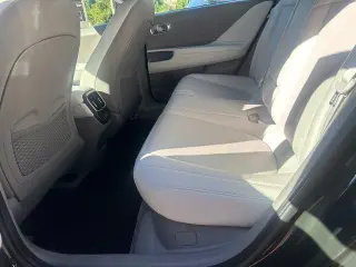 Hyundai IONIQ 6 2023 SEL 4p Sedan