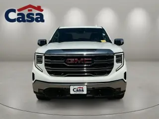 GMC Sierra 1500 2025 4x2 SLT 4p. Cabina de tripulación 5,8 ft. SB