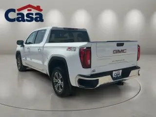 GMC Sierra 1500 2025 4x2 SLT 4p. Cabina de tripulación 5,8 ft. SB