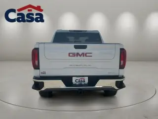 GMC Sierra 1500 2025 4x2 SLT 4p. Cabina de tripulación 5,8 ft. SB