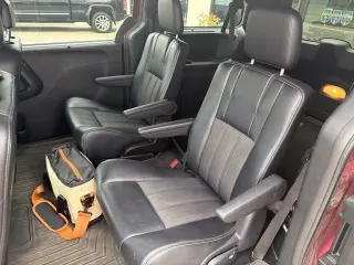 2014 Chrysler Town & Country