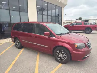 2014 Chrysler Town & Country