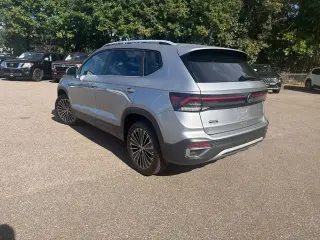 2025 Volkswagen Taos