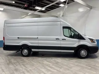 2025 Ford Transit-250