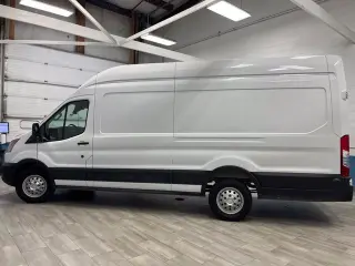 2025 Ford Transit-250