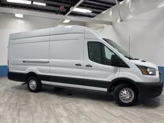 2023 Ford Transit-250