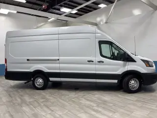 2023 Ford Transit-250