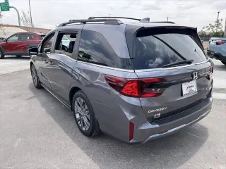 Honda Odyssey 2025 Touring 4p Mini-Van