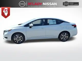 Nissan Versa 2025 SV 4dr Sedán