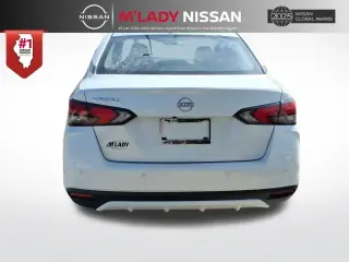Nissan Versa 2025 SV 4dr Sedán