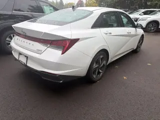 2023 Hyundai Elantra Hybrid