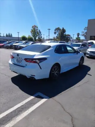 Toyota Camry 2024 SE 4p Sedan
