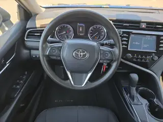 Toyota Camry 2019 LE 4dr Sedán