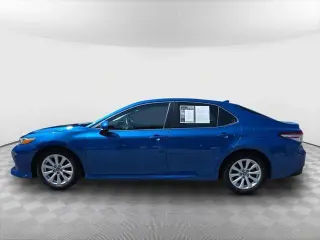 Toyota Camry 2019 LE 4dr Sedán