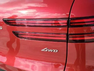 Genesis GV70 2025 AWD 2.5T Standard 4dr SUV