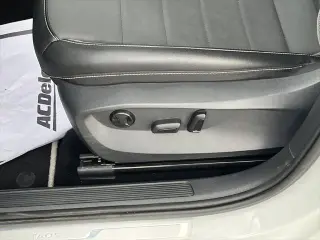 Volkswagen Taos 2023 SE 4p SUV