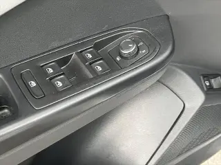 Volkswagen Taos 2023 SE 4p SUV