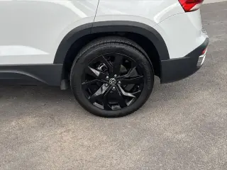 Volkswagen Taos 2023 SE 4p SUV