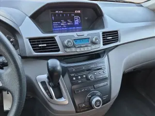 Honda Odyssey 2013 LX 4dr Mini-Van