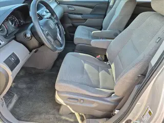 Honda Odyssey 2013 LX 4dr Mini-Van