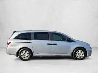 Honda Odyssey 2013 LX 4dr Mini-Van